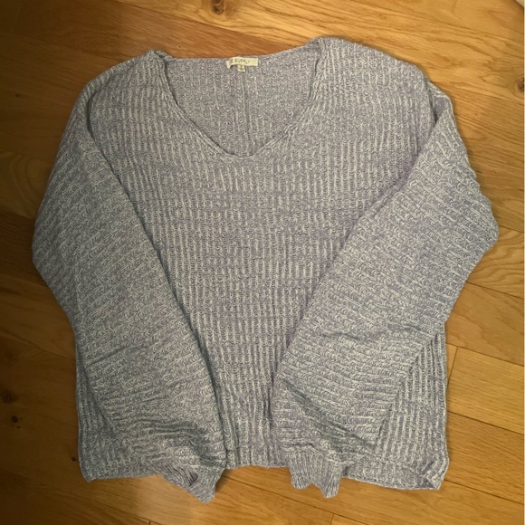 Z Supply Sweater - Picture 1 of 3
